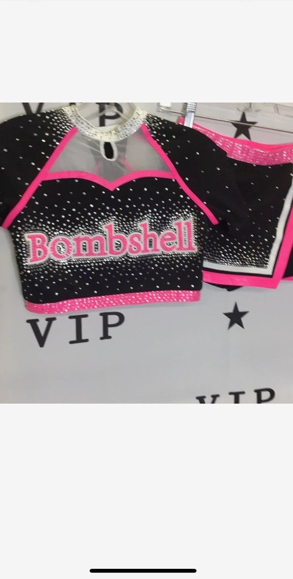 Cheerleading allstar Bombshell