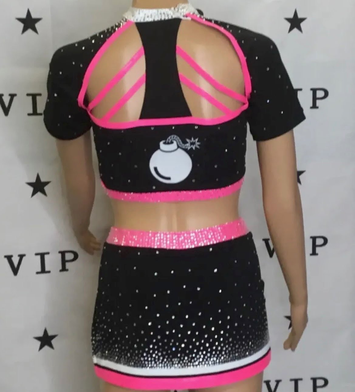 Cheerleading allstar Bombshell